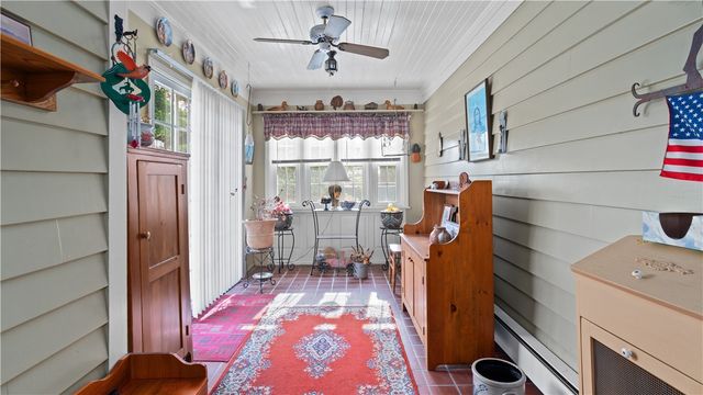 14 Barnes Street, Smithfield, RI 02828