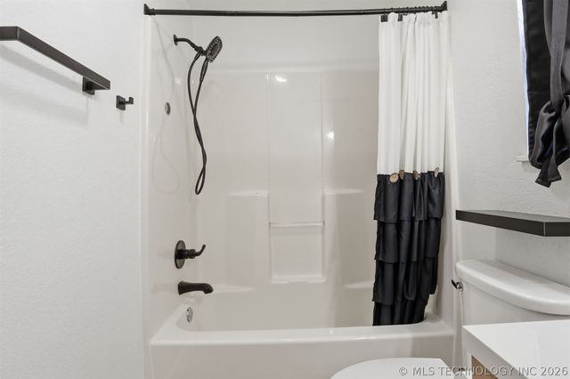 559 E 4th Street, Durant, OK 74701