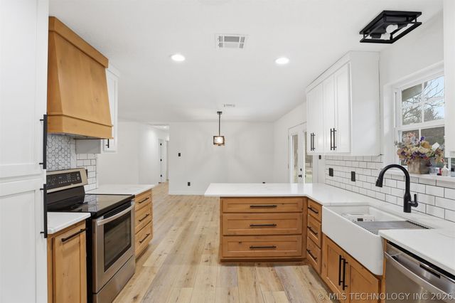 559 E 4th Street, Durant, OK 74701