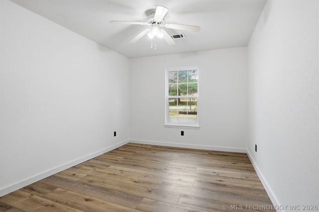 559 E 4th Street, Durant, OK 74701