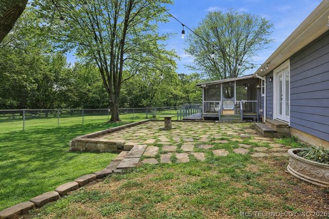 559 E 4th Street, Durant, OK 74701