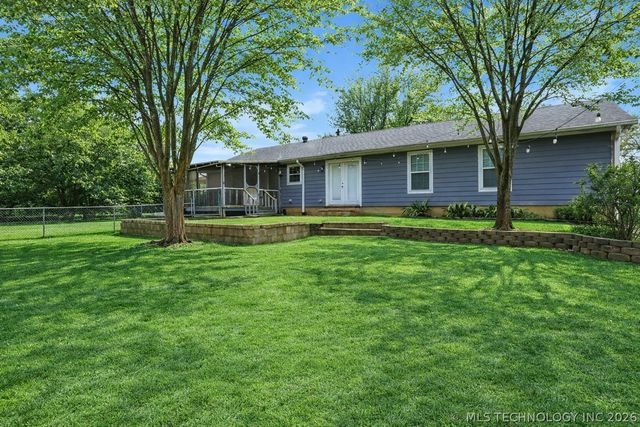 559 E 4th Street, Durant, OK 74701