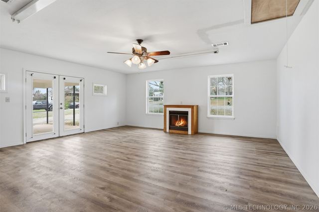 559 E 4th Street, Durant, OK 74701