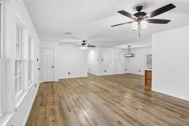 559 E 4th Street, Durant, OK 74701