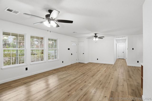 559 E 4th Street, Durant, OK 74701