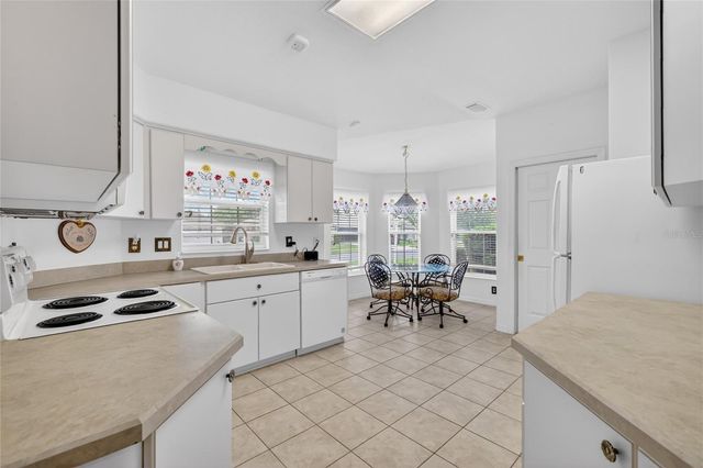 27545 DISCOVER COURT, Leesburg, FL 34748