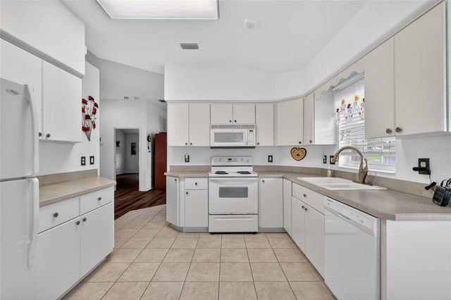 27545 DISCOVER COURT, Leesburg, FL 34748