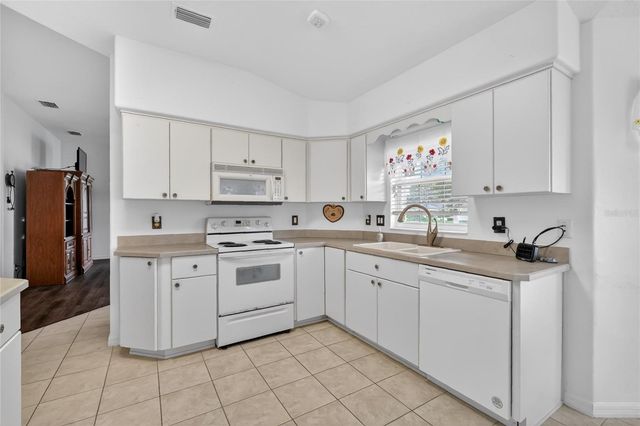 27545 DISCOVER COURT, Leesburg, FL 34748