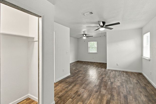 4308 Wedgmont Circle S, Fort Worth, TX 76133