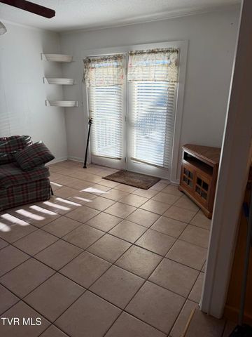 142 Cressview Rd Road, Mountain City, TN 37683