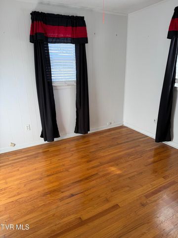 142 Cressview Rd Road, Mountain City, TN 37683