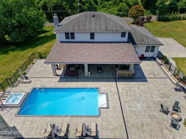 55 School Road E, Marlboro, NJ 07746