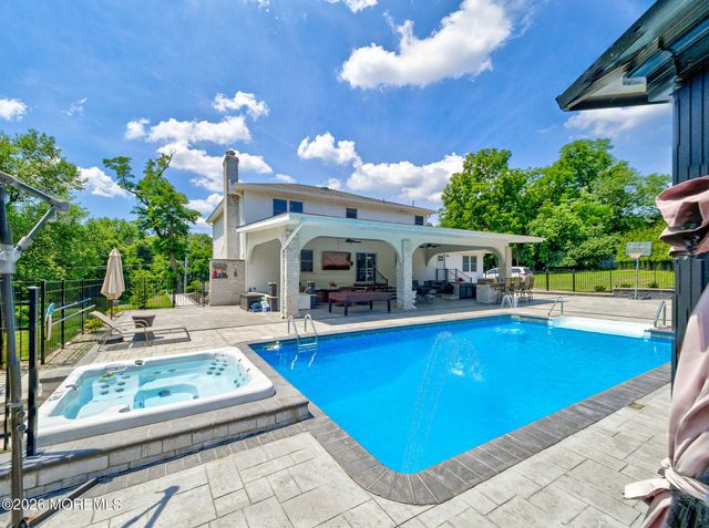 55 School Road E, Marlboro, NJ 07746