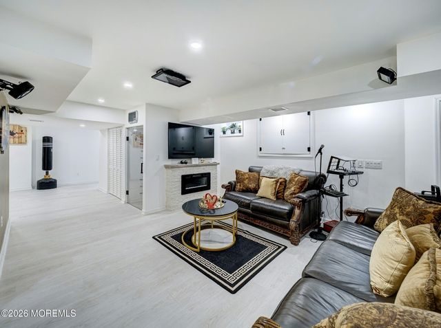 55 School Road E, Marlboro, NJ 07746