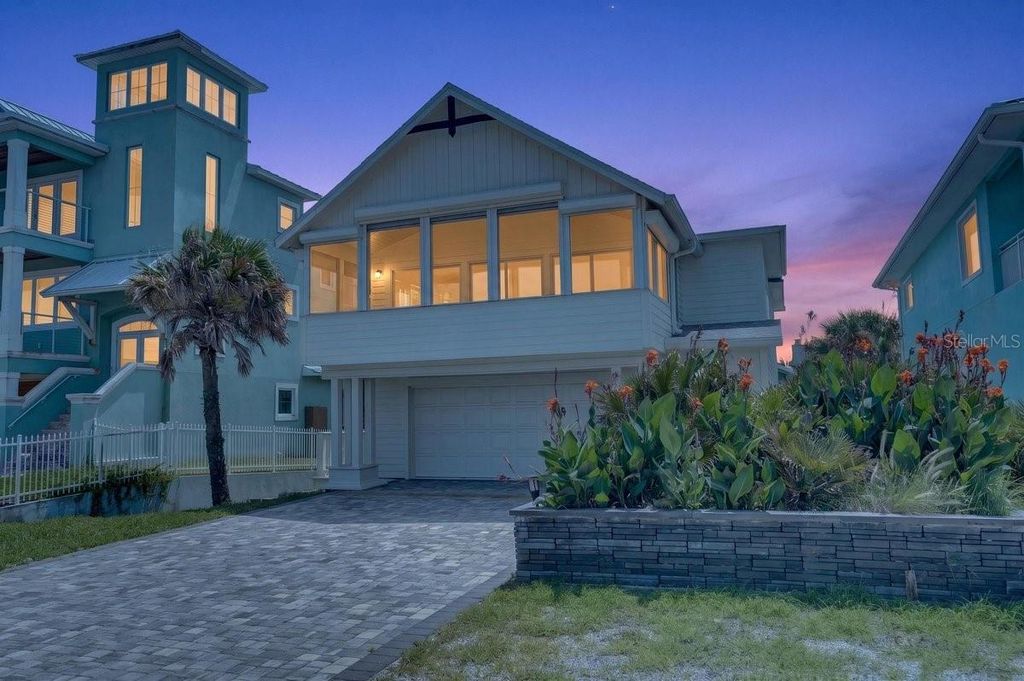 Image 4 of property listing at 6118 S ATLANTIC AVENUE, New Smyrna Beach, FL 32169