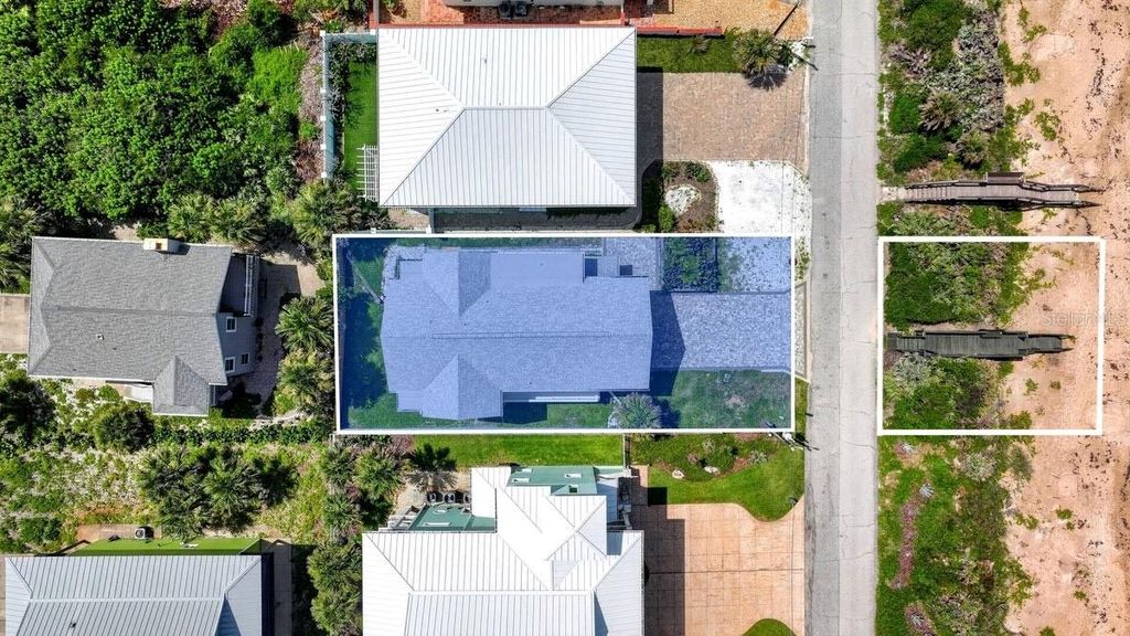 Image 7 of property listing at 6118 S ATLANTIC AVENUE, New Smyrna Beach, FL 32169