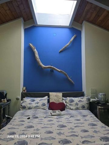 1442 Jernigan Rd, Ozark, AL 36360