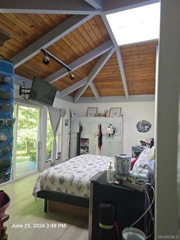 1442 Jernigan Rd, Ozark, AL 36360