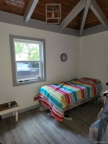 1442 Jernigan Rd, Ozark, AL 36360