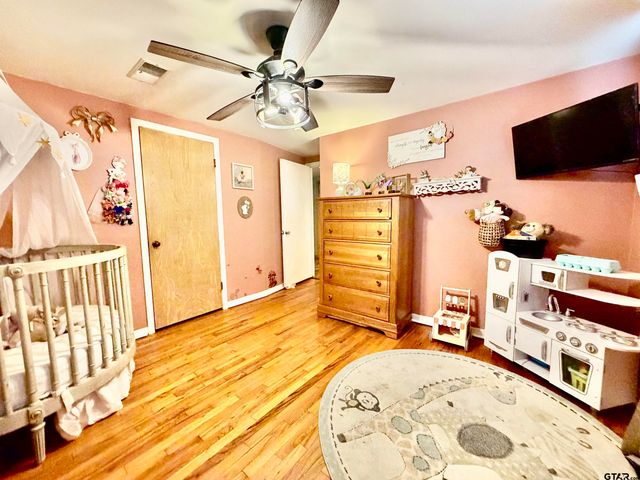 412 Selkirk Street, Grapeland, TX 75844