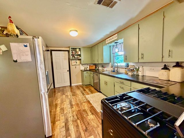 412 Selkirk Street, Grapeland, TX 75844