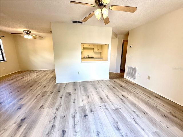 4022 BEAVER LANE 1000H, Port Charlotte, FL 33952