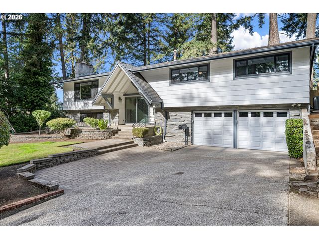4765 BROOKWOOD St, Eugene, OR 97401