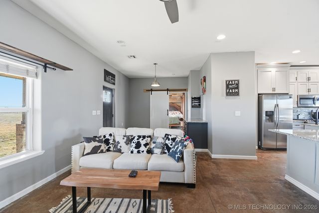 11252 S 4110 Road, Oologah, OK 74053