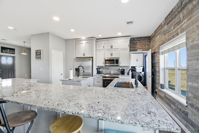 11252 S 4110 Road, Oologah, OK 74053