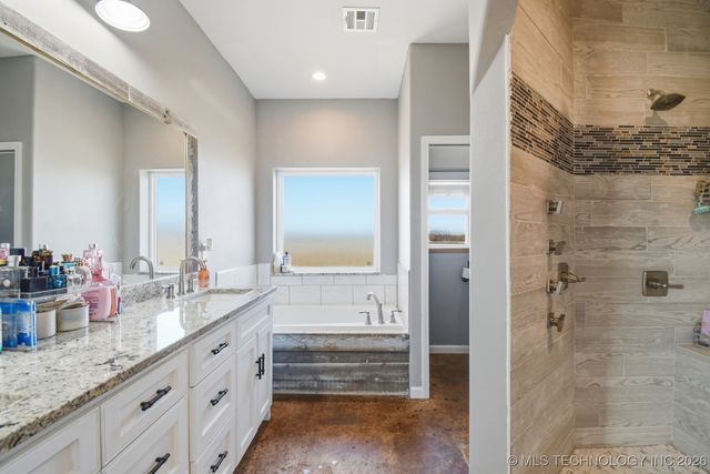 11252 S 4110 Road, Oologah, OK 74053