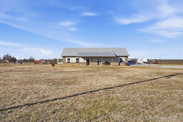 11252 S 4110 Road, Oologah, OK 74053
