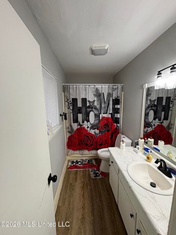 1747 Shady Lane Drive, Jackson, MS 39204
