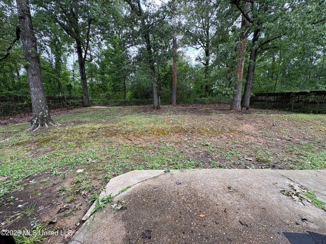 1747 Shady Lane Drive, Jackson, MS 39204