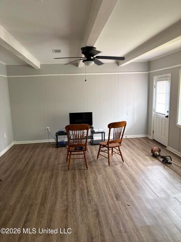 1747 Shady Lane Drive, Jackson, MS 39204