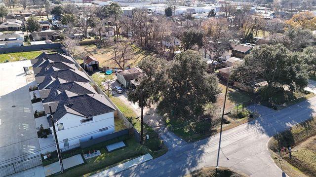 40 Dipping Lane, Houston, TX 77076