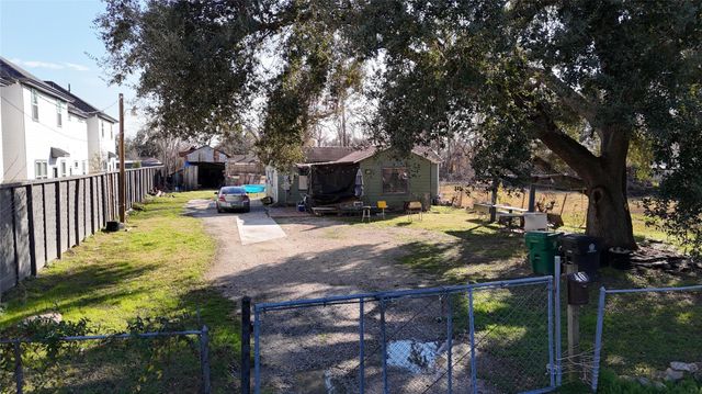 40 Dipping Lane, Houston, TX 77076