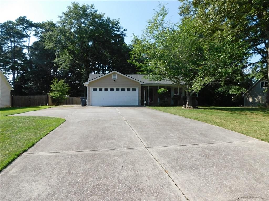 2460 Hinton Road, Dacula, GA 30019