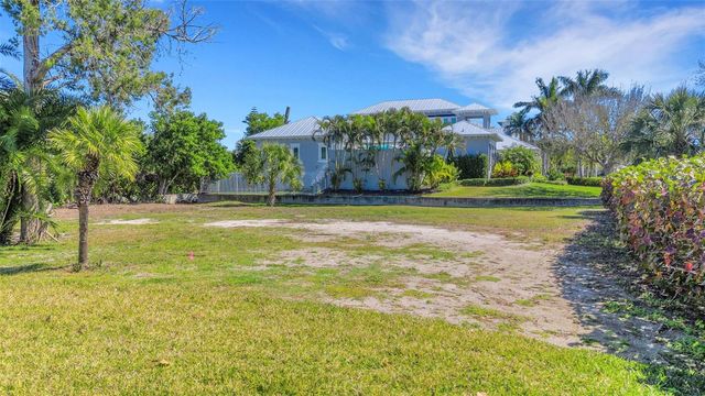 595 TRITON BEND, Longboat Key, FL 34228