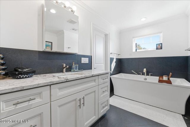 26 Ralph Street, Highlands, NJ 07732