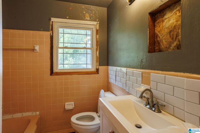 1121 COOK DRIVE, Sylacauga, AL 35150