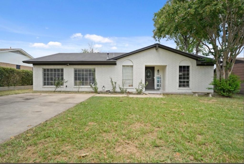 605 Neptune Drive, Denton, TX 76209