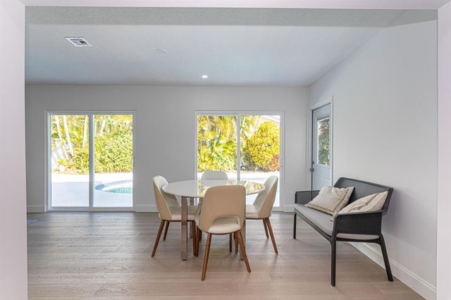 2013 Ardley Road, North Palm Beach, FL 33408