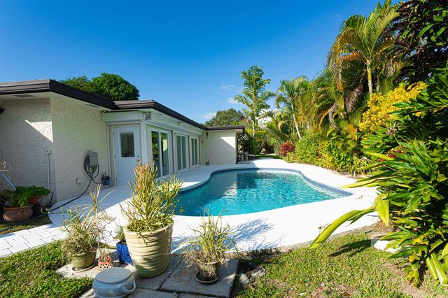 2013 Ardley Road, North Palm Beach, FL 33408