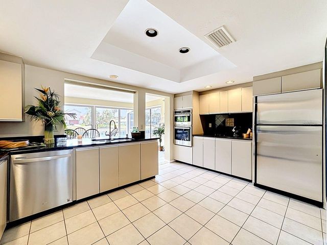 581 YARDARM LANE, Longboat Key, FL 34228