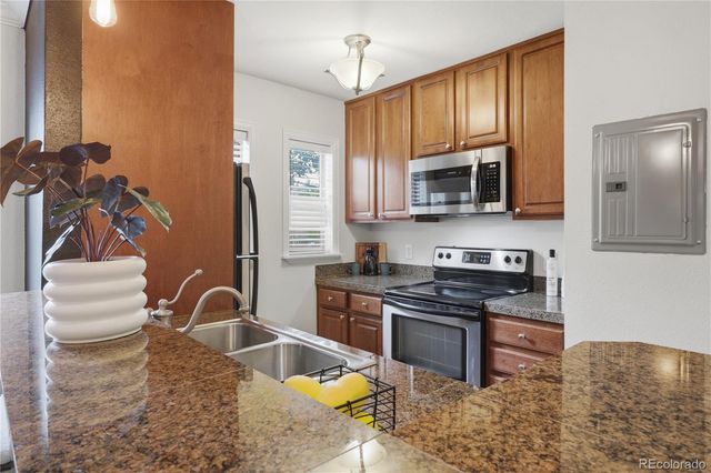 2020 E 14th Avenue 202, Denver, CO 80206