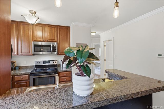 2020 E 14th Avenue 202, Denver, CO 80206