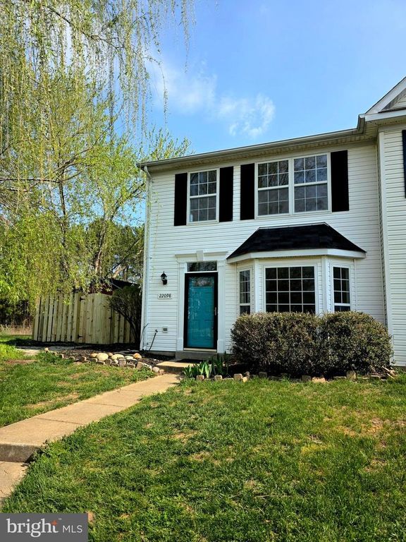 Image 1 of property listing at 22098 SAINT INIGOES CT, Great Mills, MD 20634