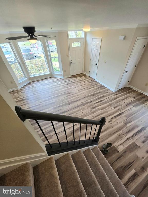 Image 5 of property listing at 22098 SAINT INIGOES CT, Great Mills, MD 20634