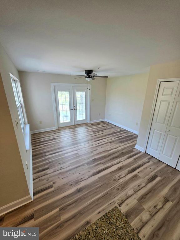 Image 7 of property listing at 22098 SAINT INIGOES CT, Great Mills, MD 20634