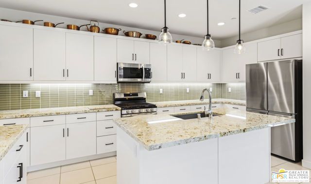 36004 Franklin Drive, Palm Desert, CA 92211